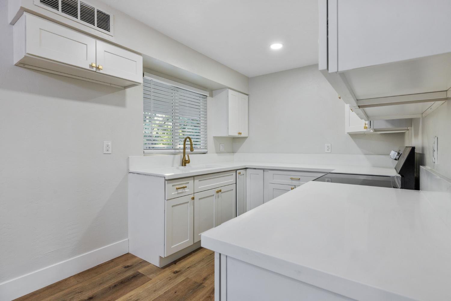 5374 N Santa Fe Ave, Fresno, CA 93711