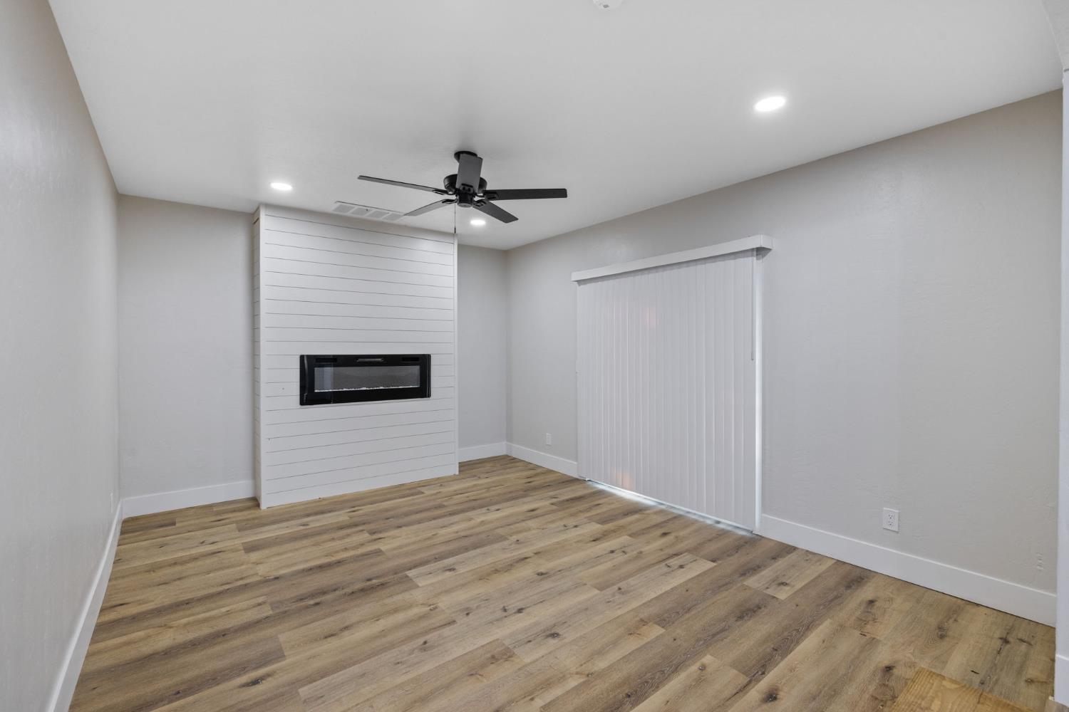 5374 N Santa Fe Ave, Fresno, CA 93711