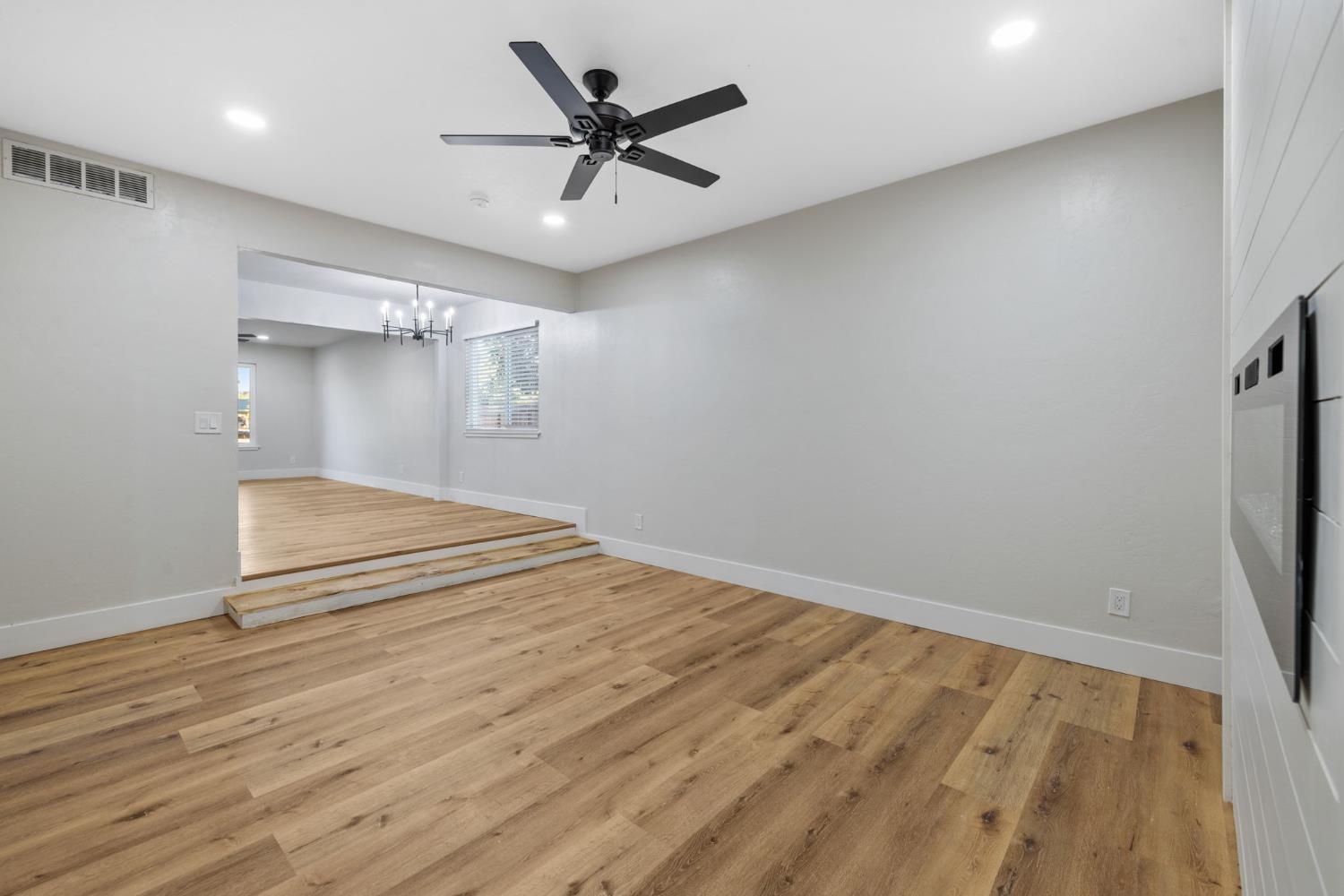 5374 N Santa Fe Ave, Fresno, CA 93711