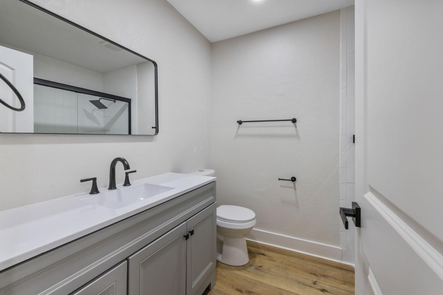 5374 N Santa Fe Ave, Fresno, CA 93711