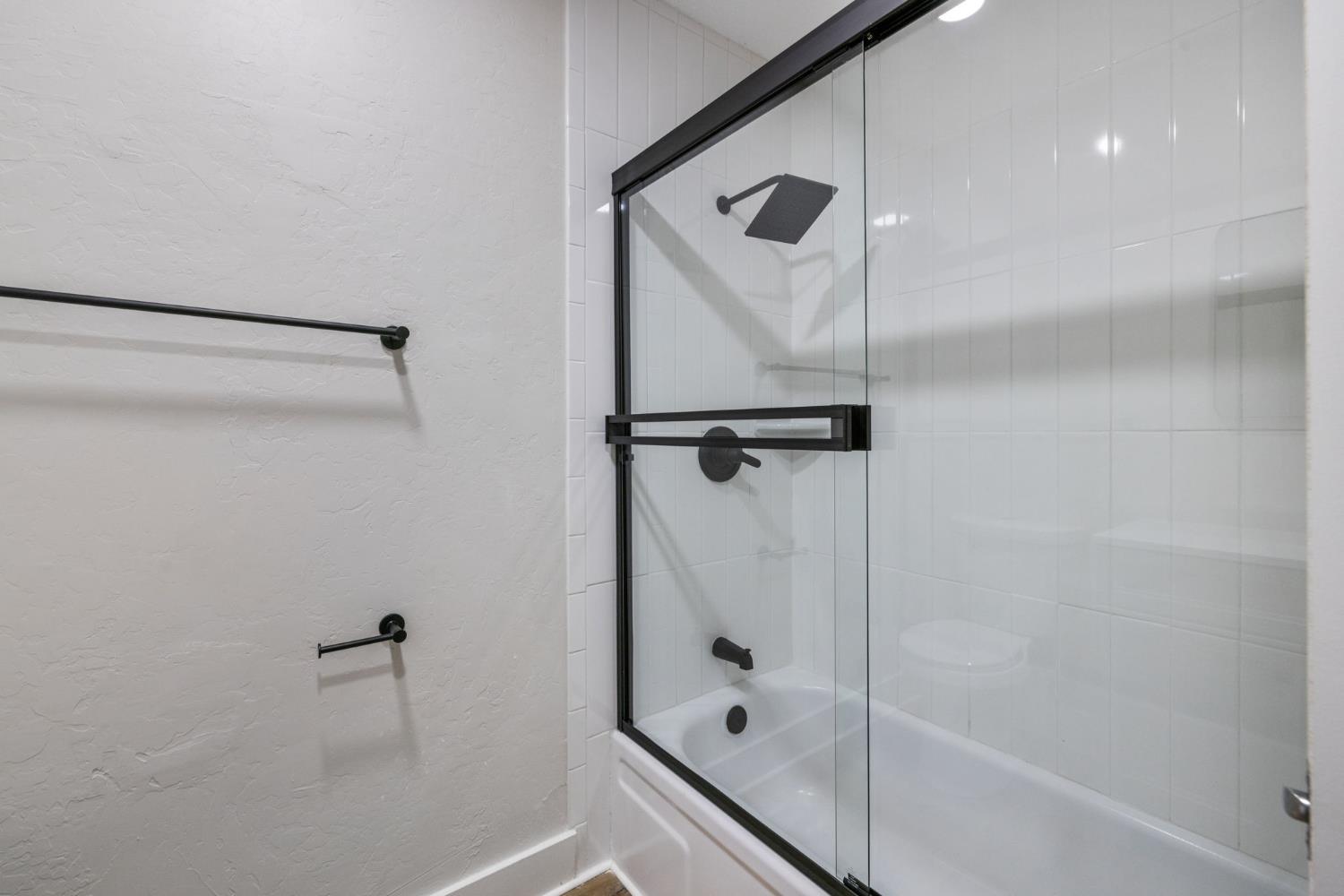 5374 N Santa Fe Ave, Fresno, CA 93711