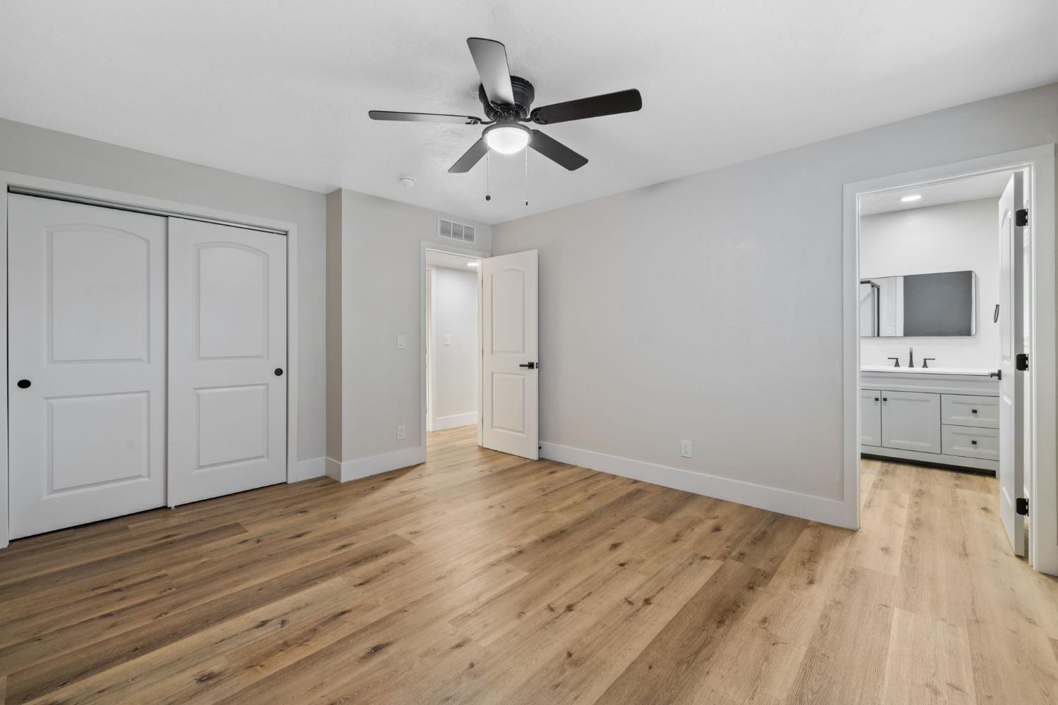 5374 N Santa Fe Ave, Fresno, CA 93711