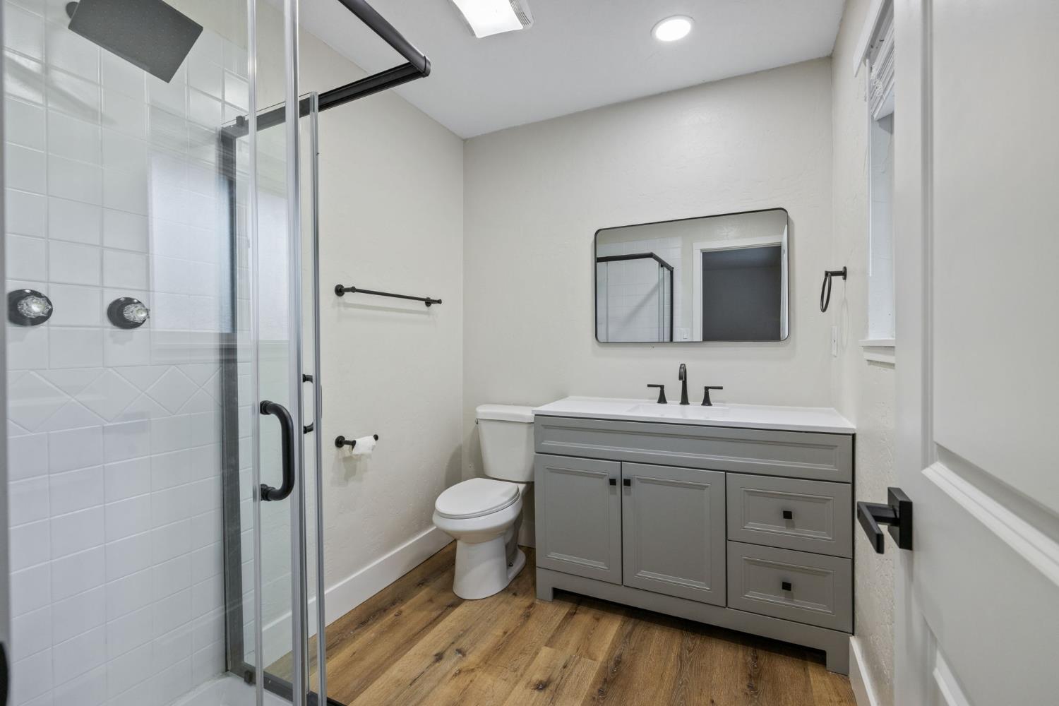 5374 N Santa Fe Ave, Fresno, CA 93711