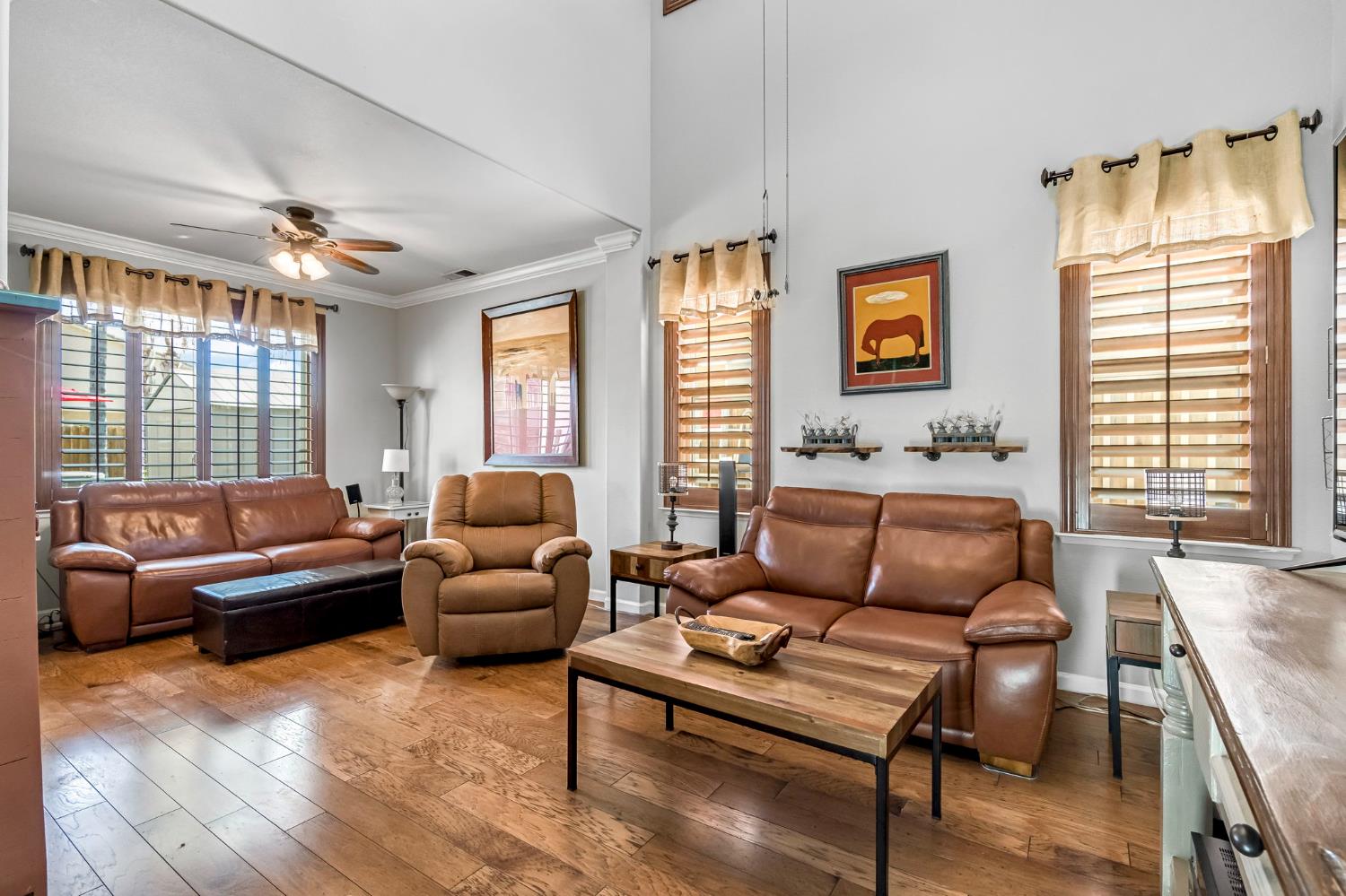 8340 N Shallot Way, Fresno, CA 93720