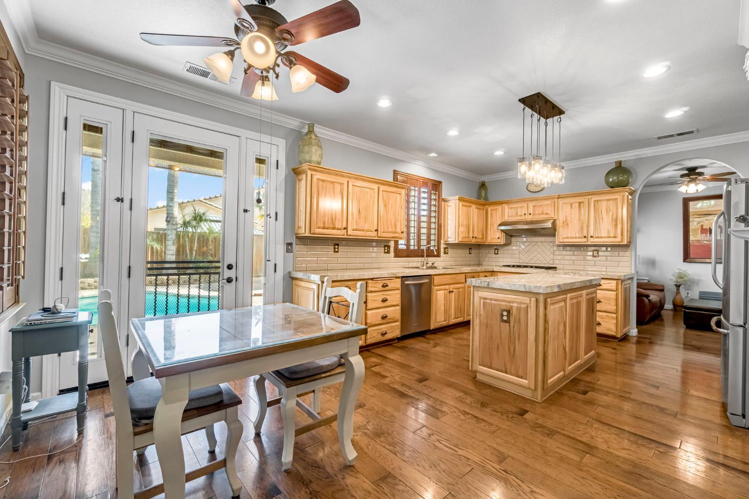 8340 N Shallot Way, Fresno, CA 93720