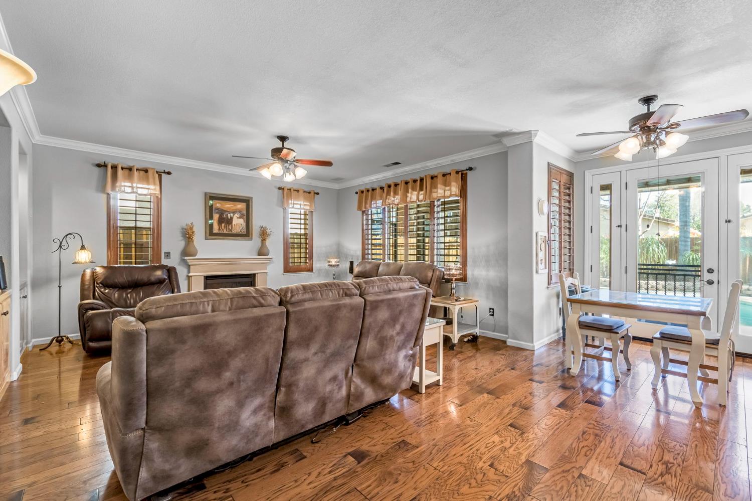 8340 N Shallot Way, Fresno, CA 93720