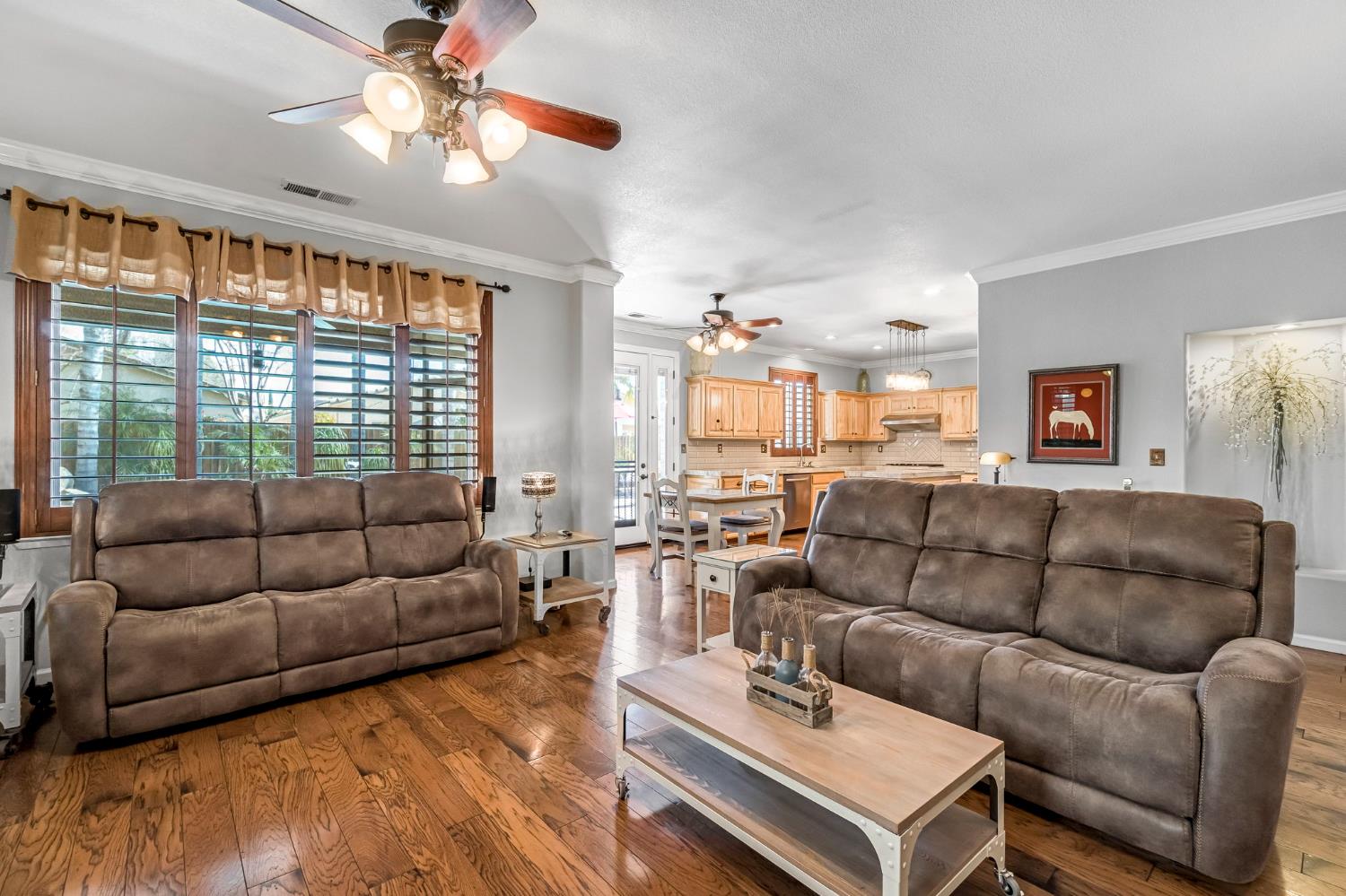 8340 N Shallot Way, Fresno, CA 93720