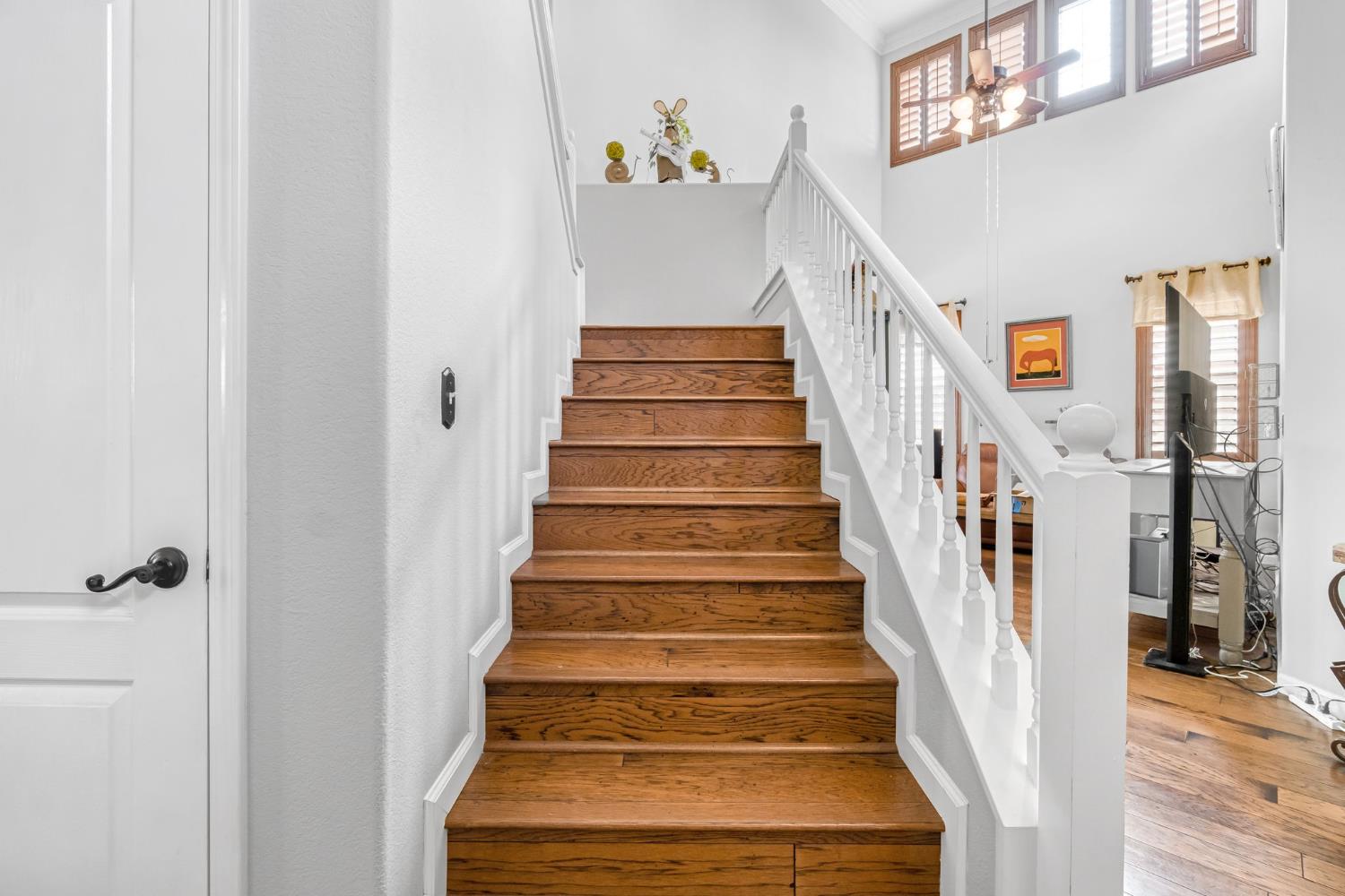 8340 N Shallot Way, Fresno, CA 93720