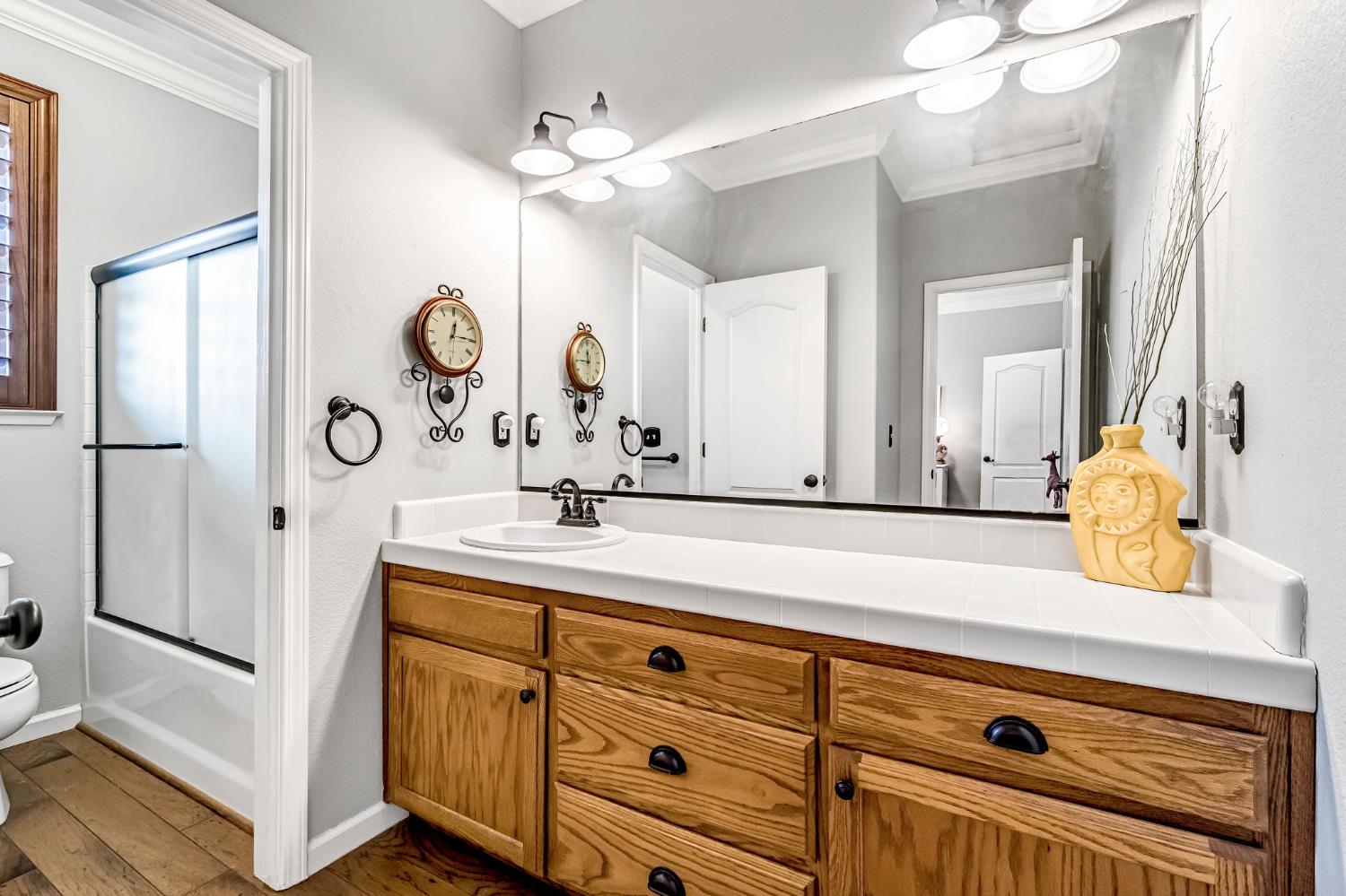 8340 N Shallot Way, Fresno, CA 93720