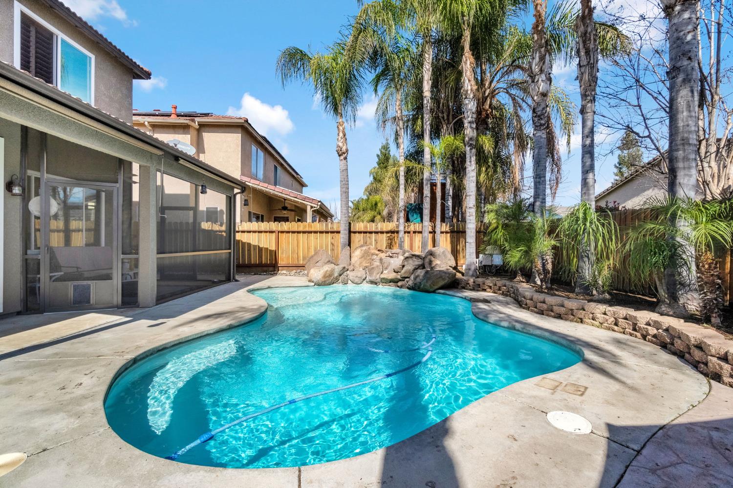 8340 N Shallot Way, Fresno, CA 93720