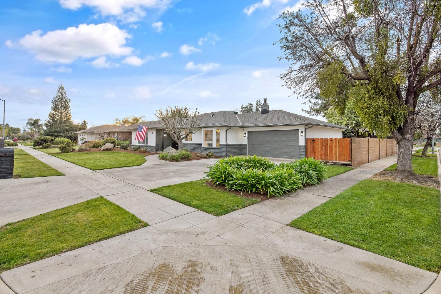 1359 W Millbrae Ave, Fresno, CA 93711