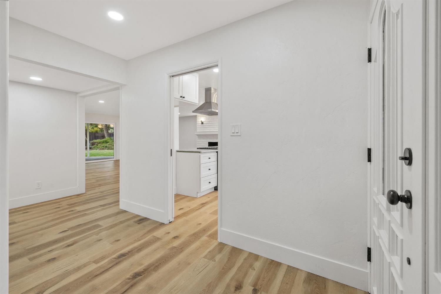 1359 W Millbrae Ave, Fresno, CA 93711