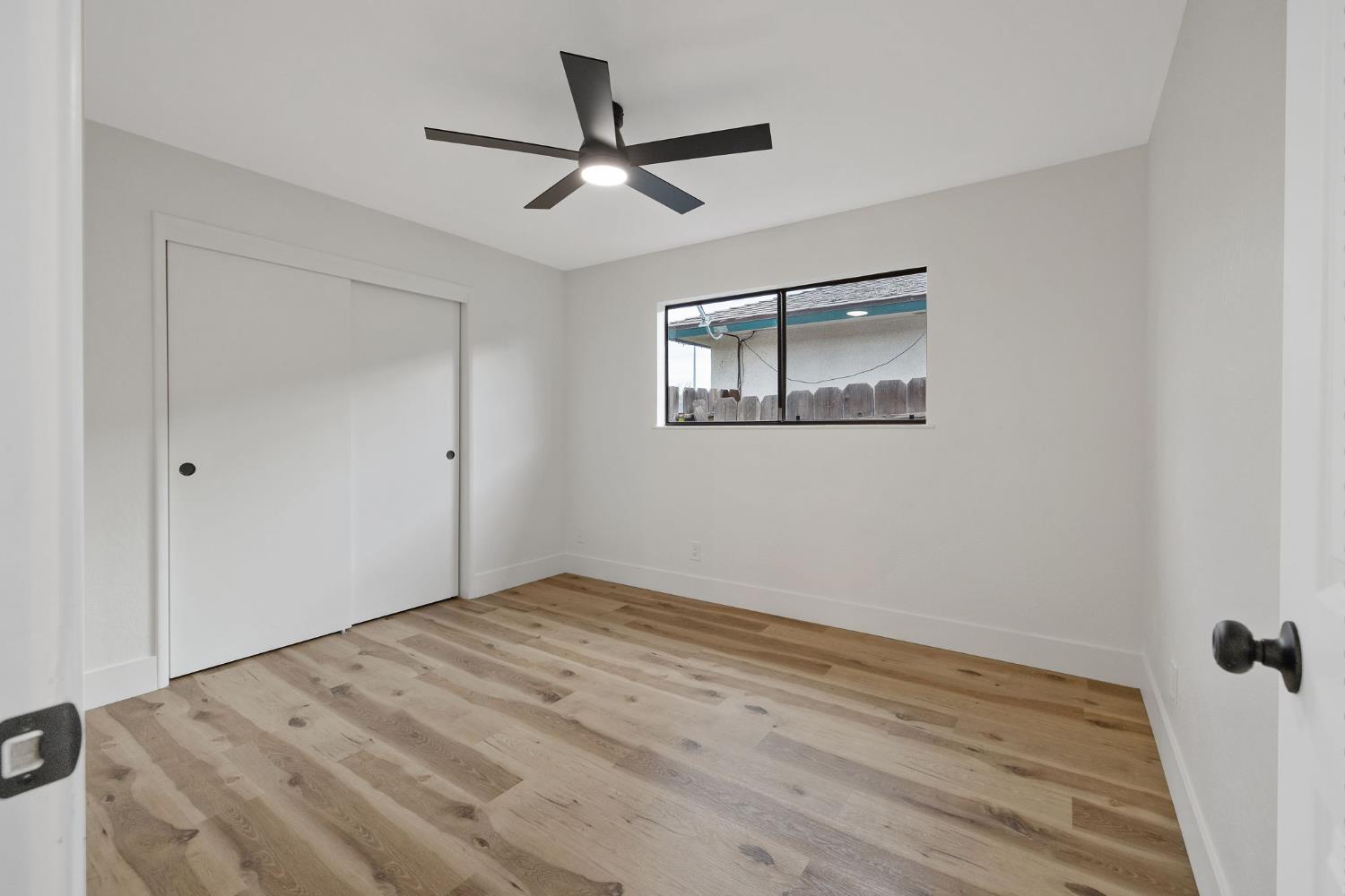 1359 W Millbrae Ave, Fresno, CA 93711