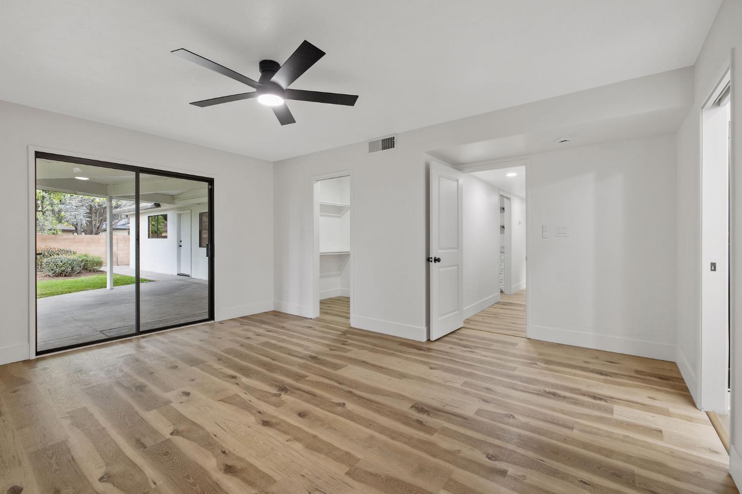 1359 W Millbrae Ave, Fresno, CA 93711