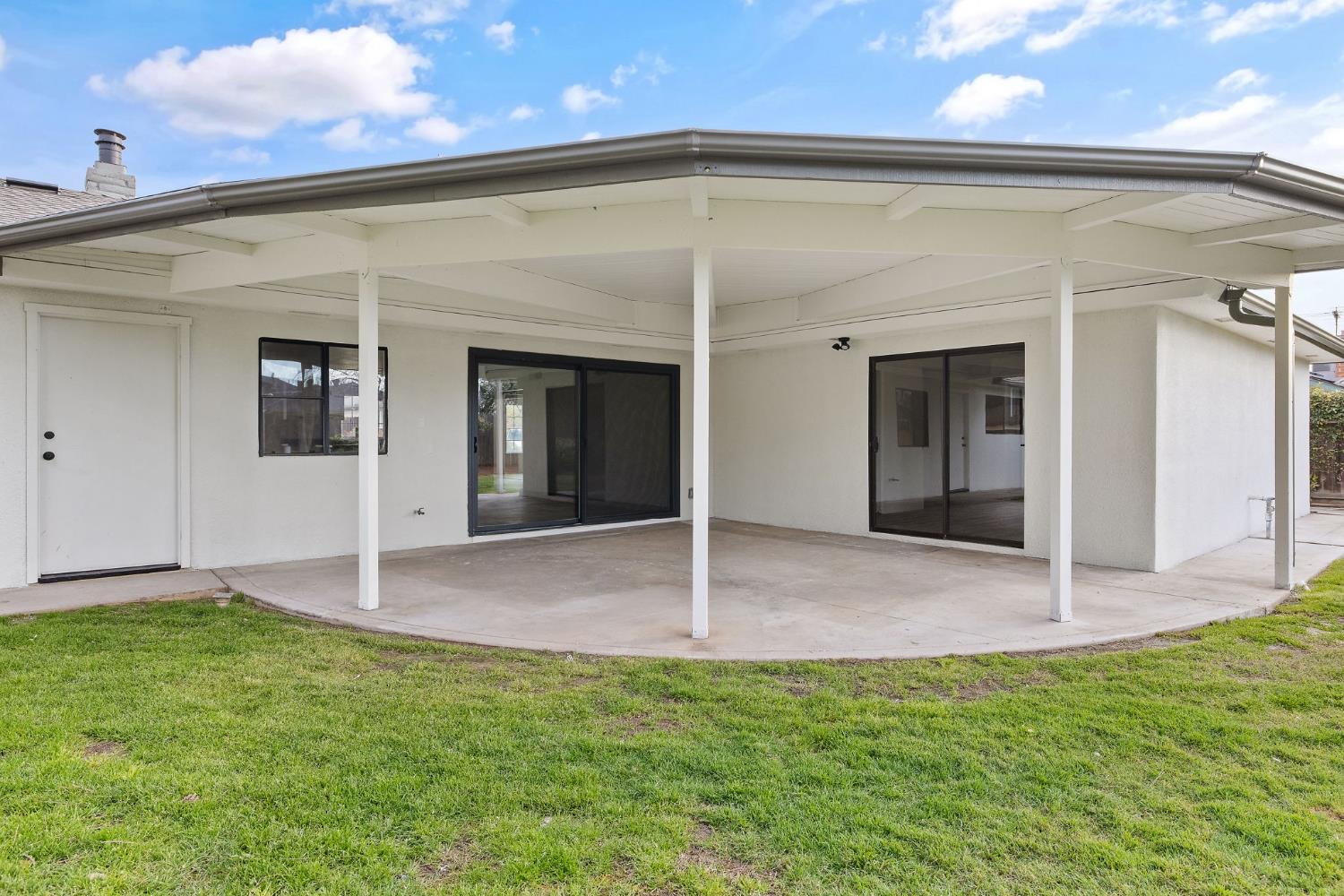 1359 W Millbrae Ave, Fresno, CA 93711