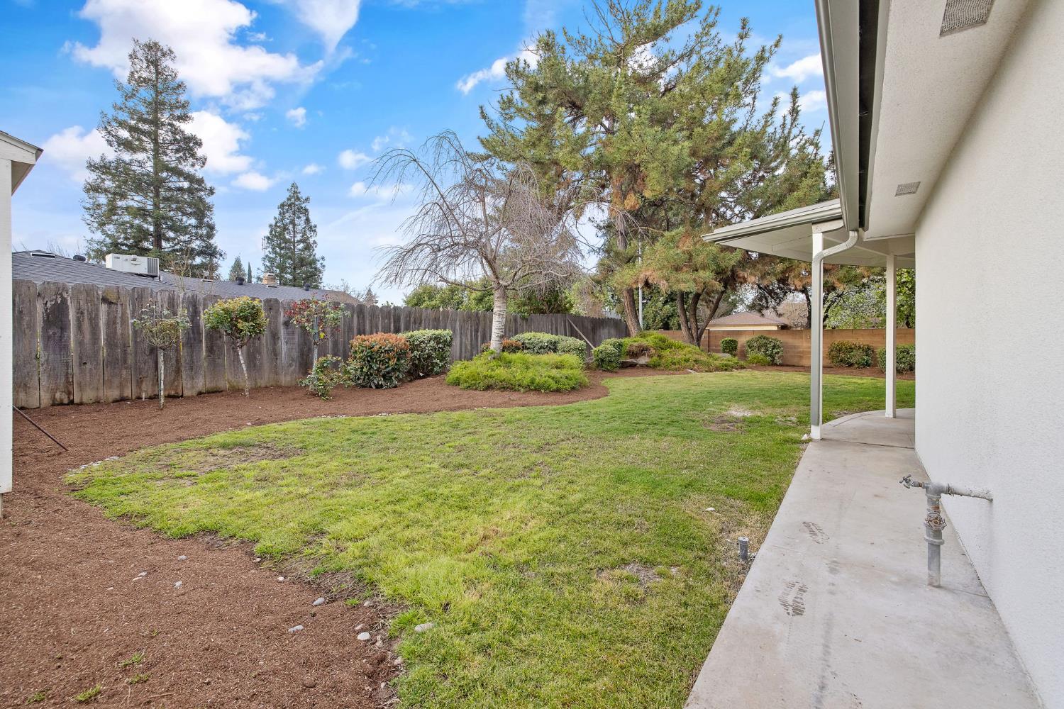 1359 W Millbrae Ave, Fresno, CA 93711