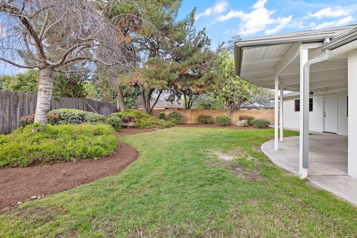 1359 W Millbrae Ave, Fresno, CA 93711