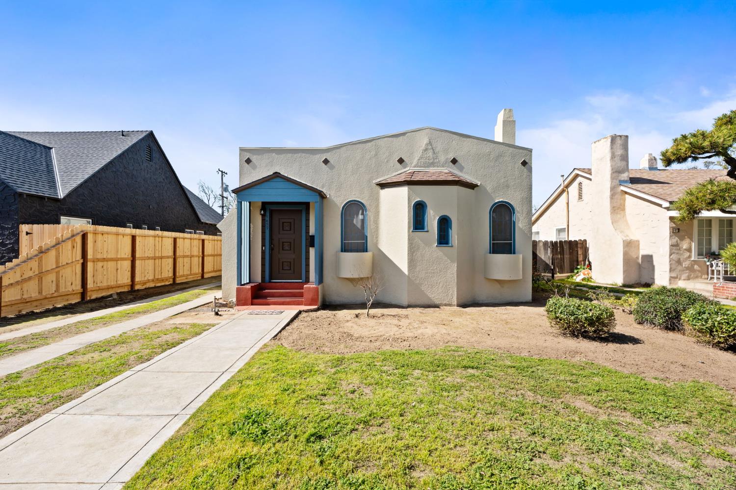 1457 N Poplar Ave, Fresno, CA 93728