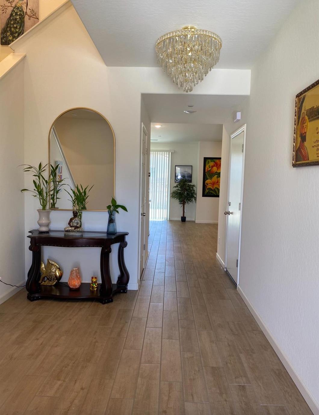 6585 E Huffman Ave, Fresno, CA 93727