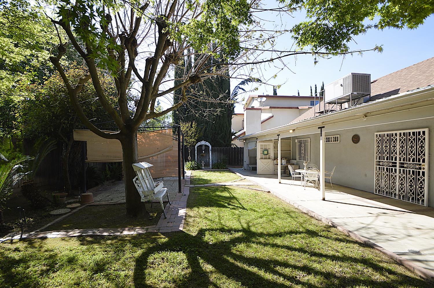 2037 E Decatur Ave, Fresno, CA 93720