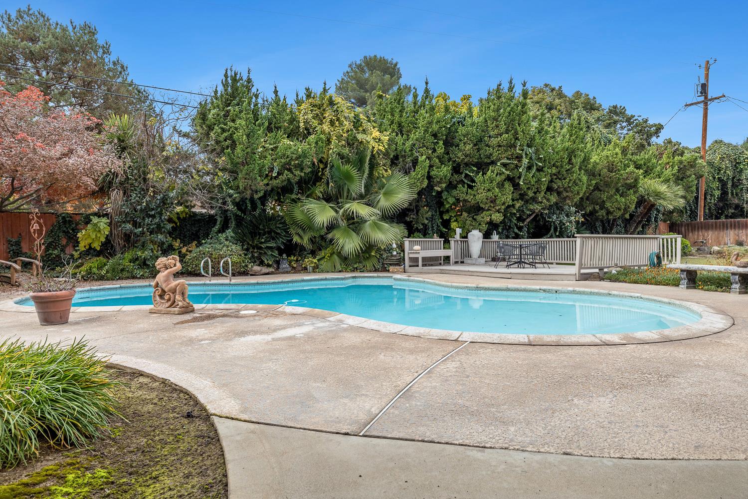 5627 N Kavanagh Ave, Fresno, CA 93711