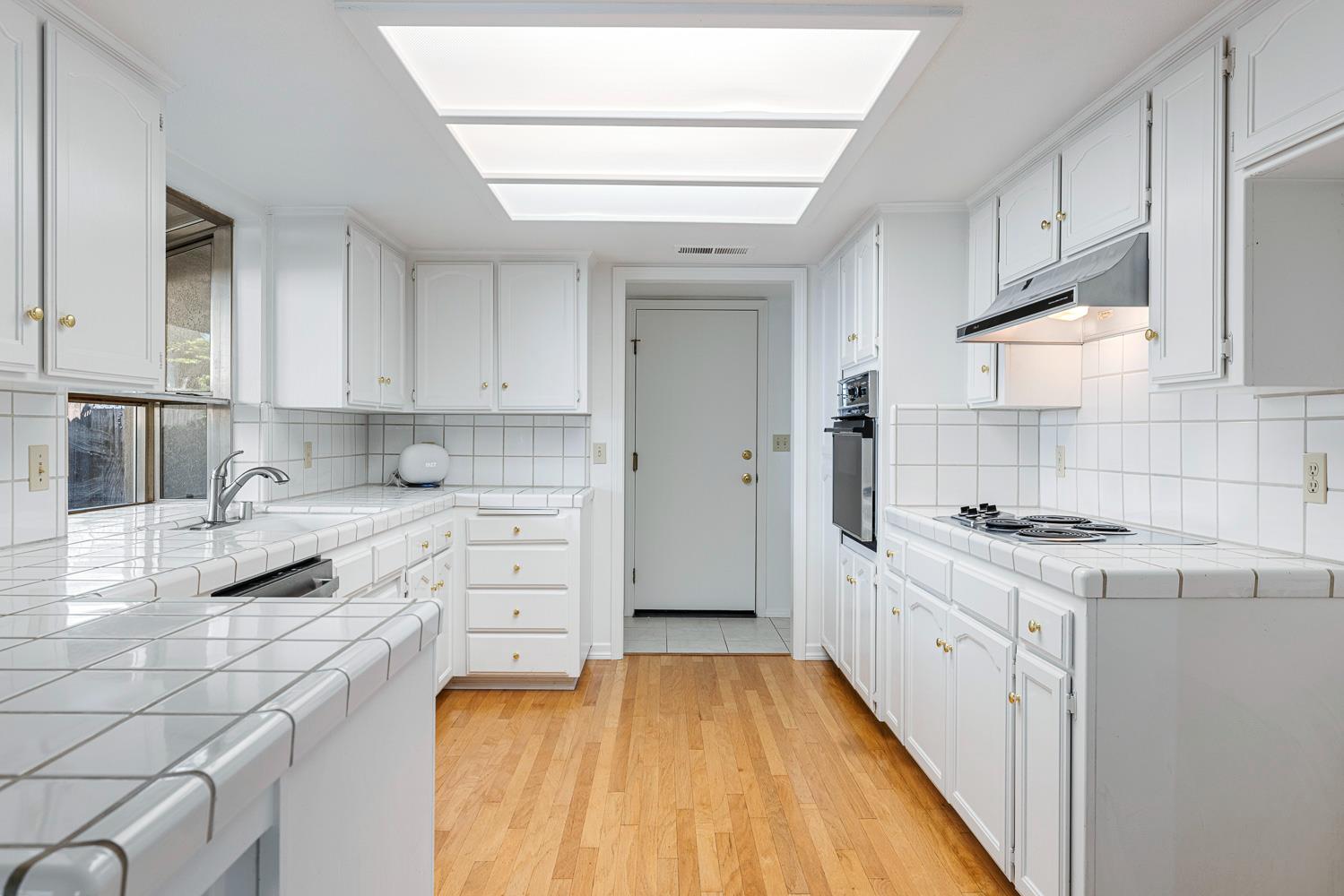 6363 N Gilroy Ave, Fresno, CA 93722