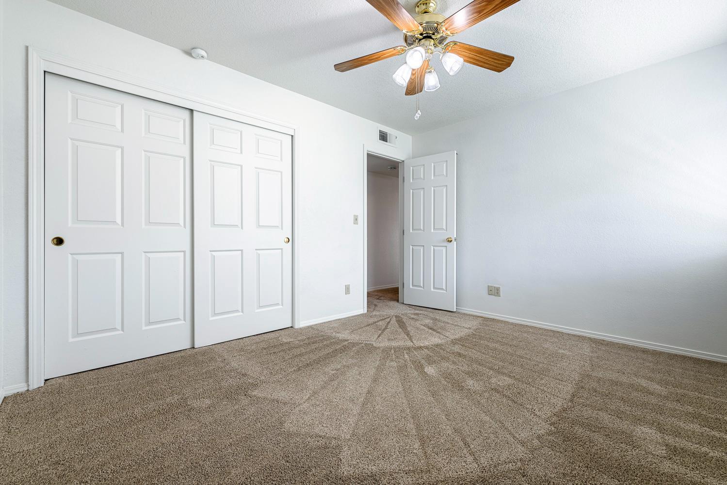 6363 N Gilroy Ave, Fresno, CA 93722