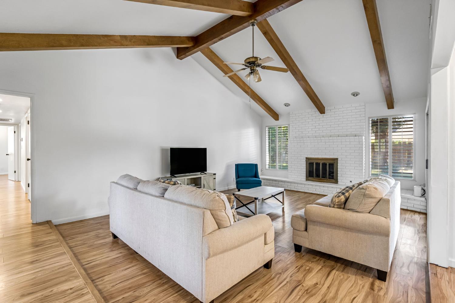 7656 N Hayston Ave, Fresno, CA 93720