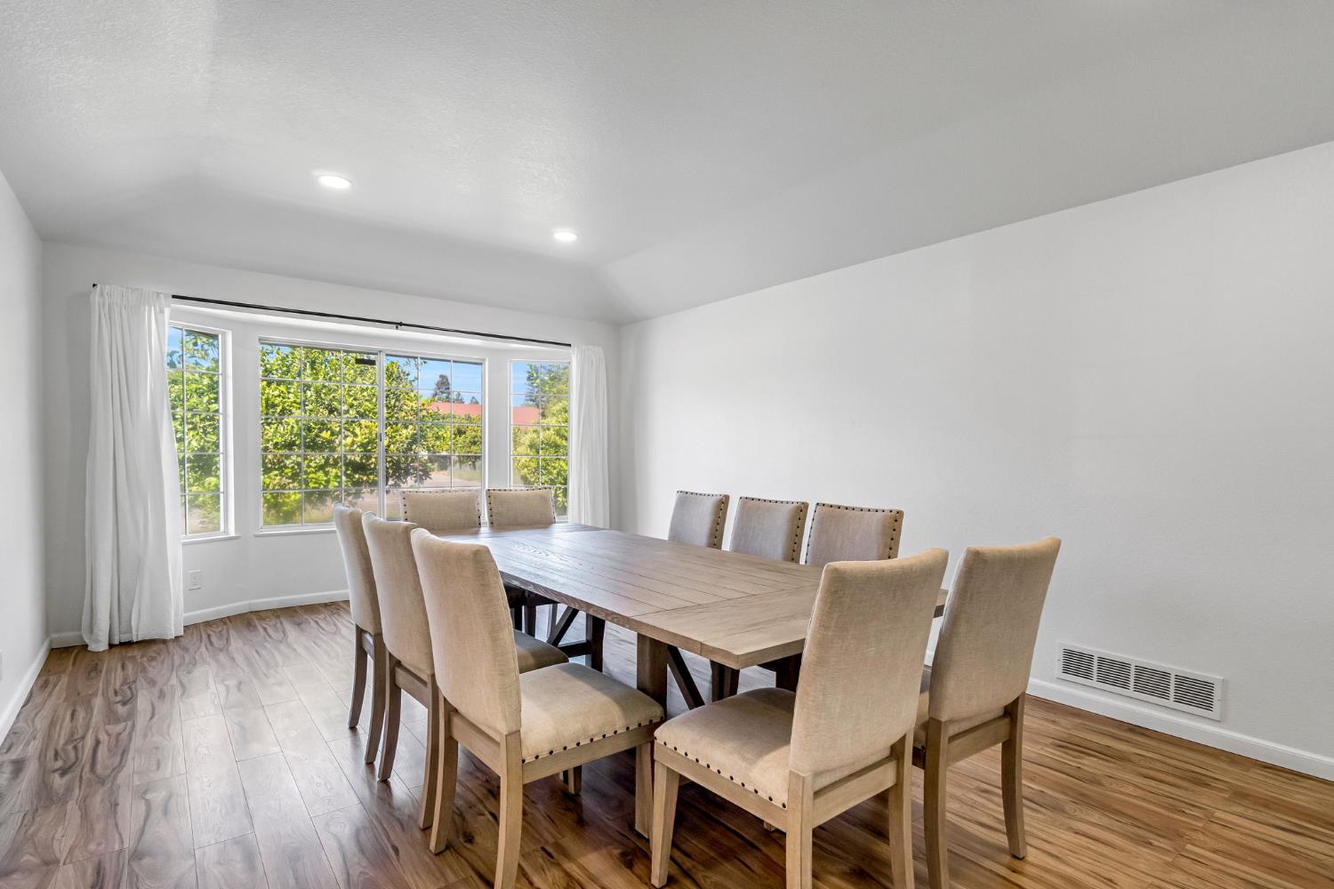 7656 N Hayston Ave, Fresno, CA 93720