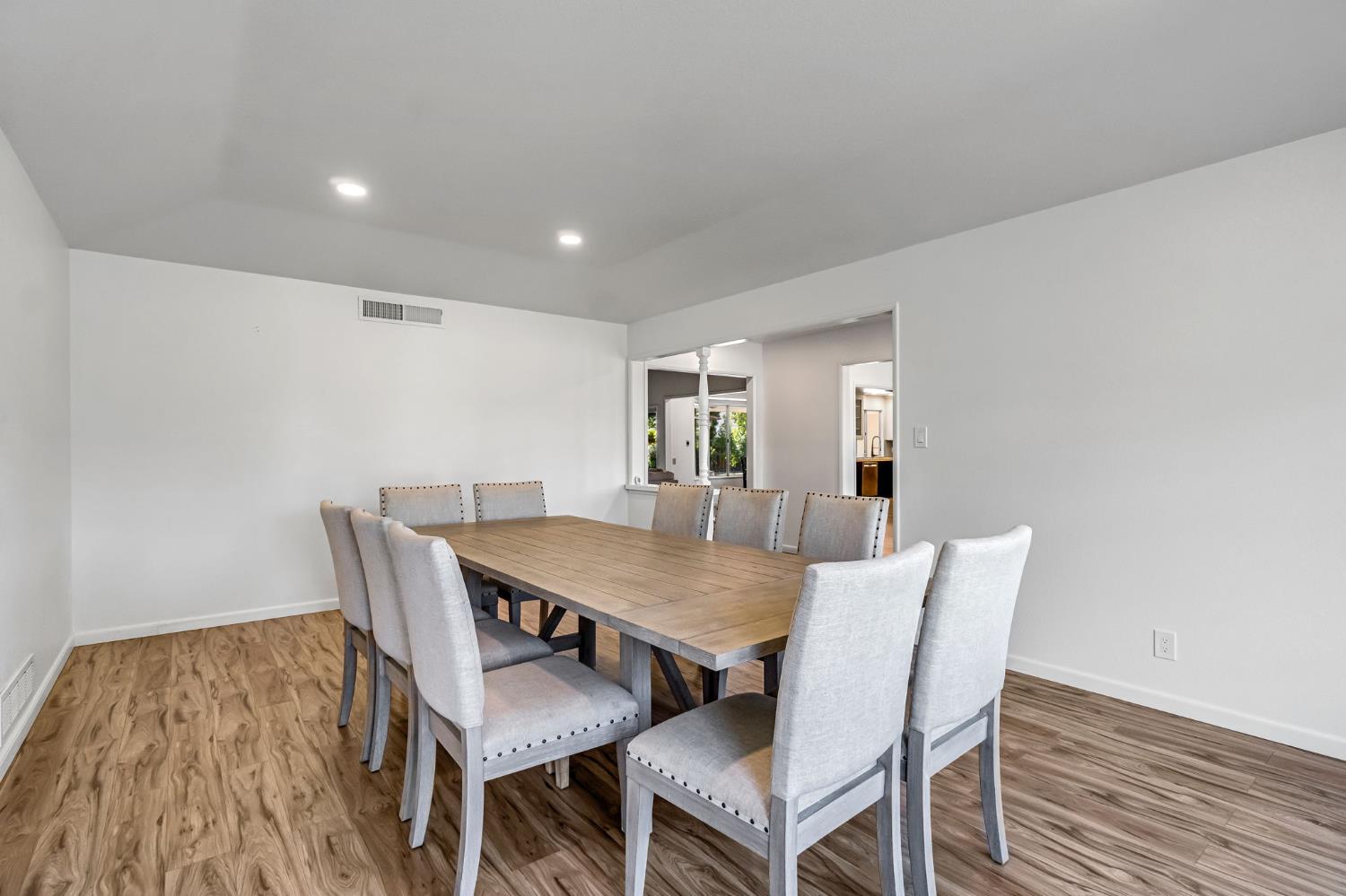 7656 N Hayston Ave, Fresno, CA 93720