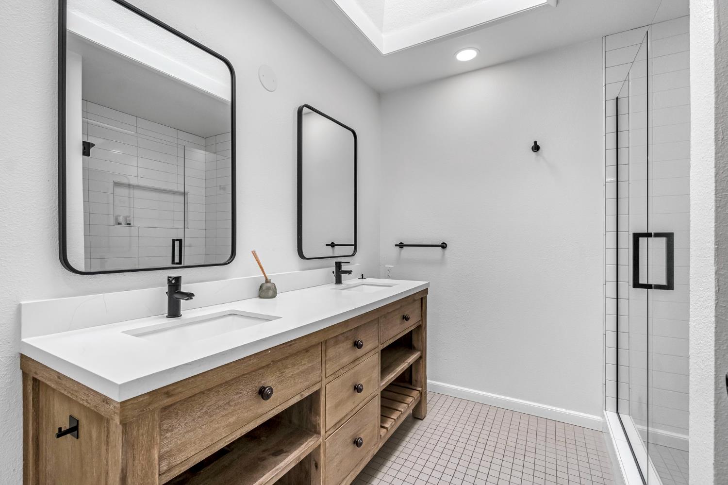 7656 N Hayston Ave, Fresno, CA 93720