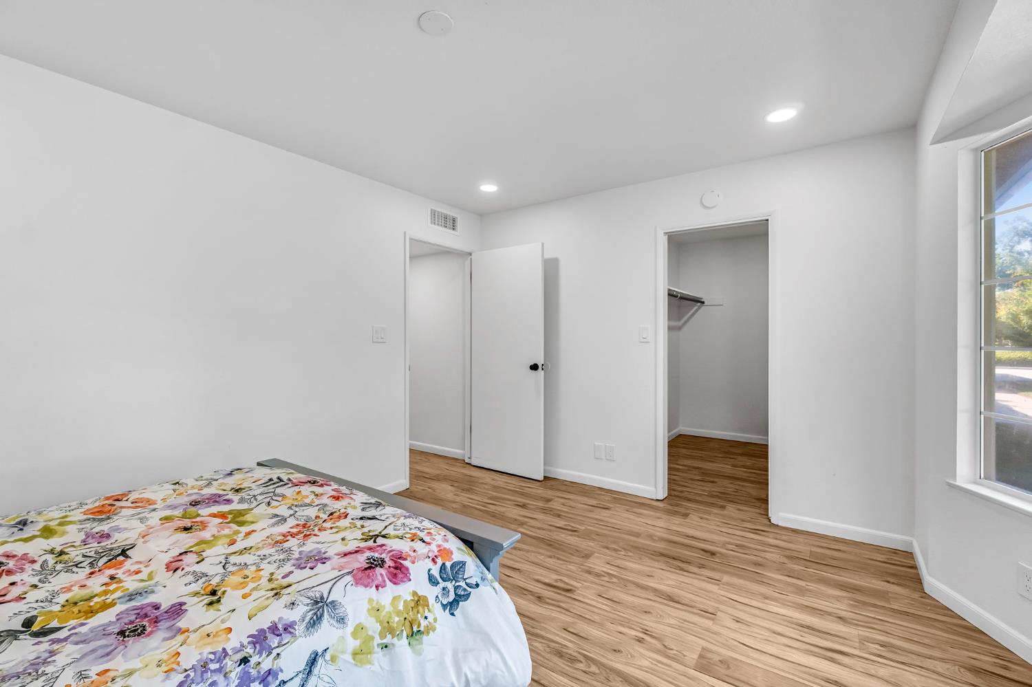 7656 N Hayston Ave, Fresno, CA 93720