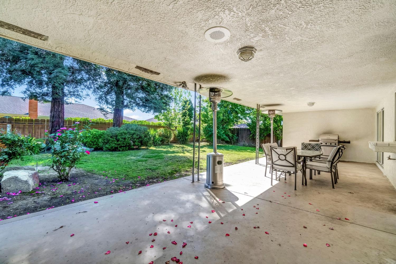 7656 N Hayston Ave, Fresno, CA 93720