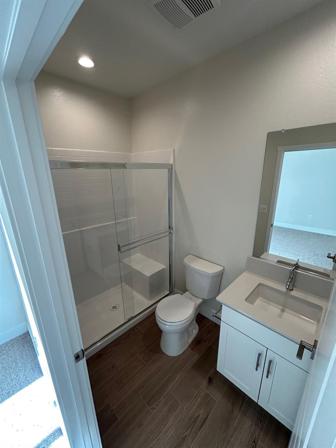 2822 E Corteza Dr, Fresno, CA 93730