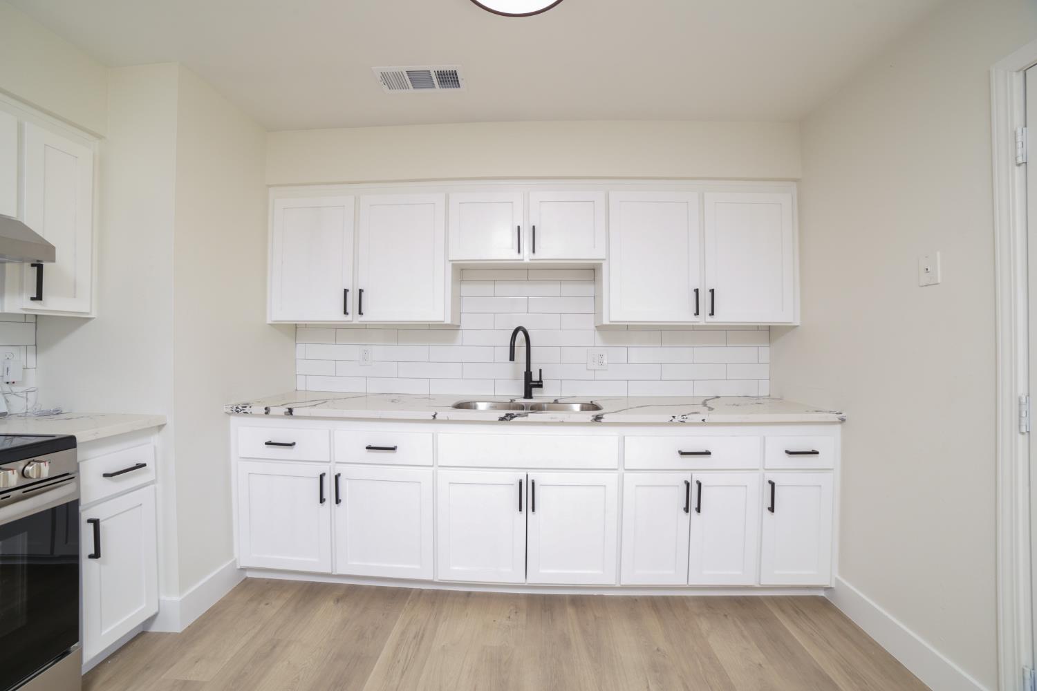 3231 W Indianapolis Ave, Fresno, CA 93722