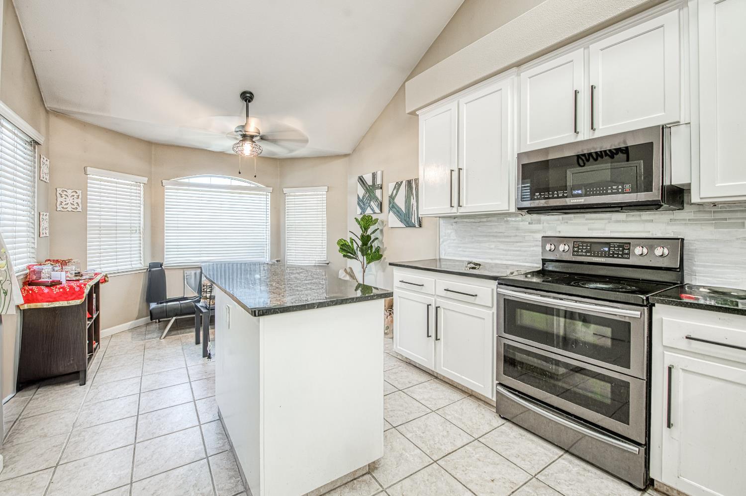 10373 N Baird Ave, Fresno, CA 93730