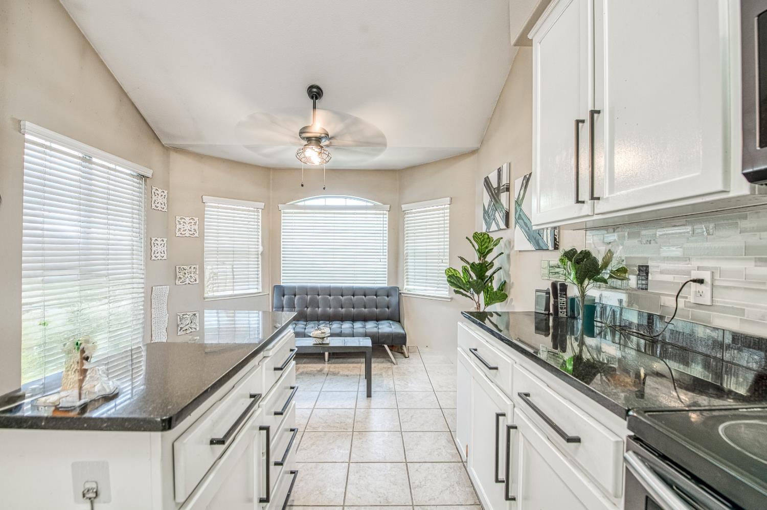 10373 N Baird Ave, Fresno, CA 93730