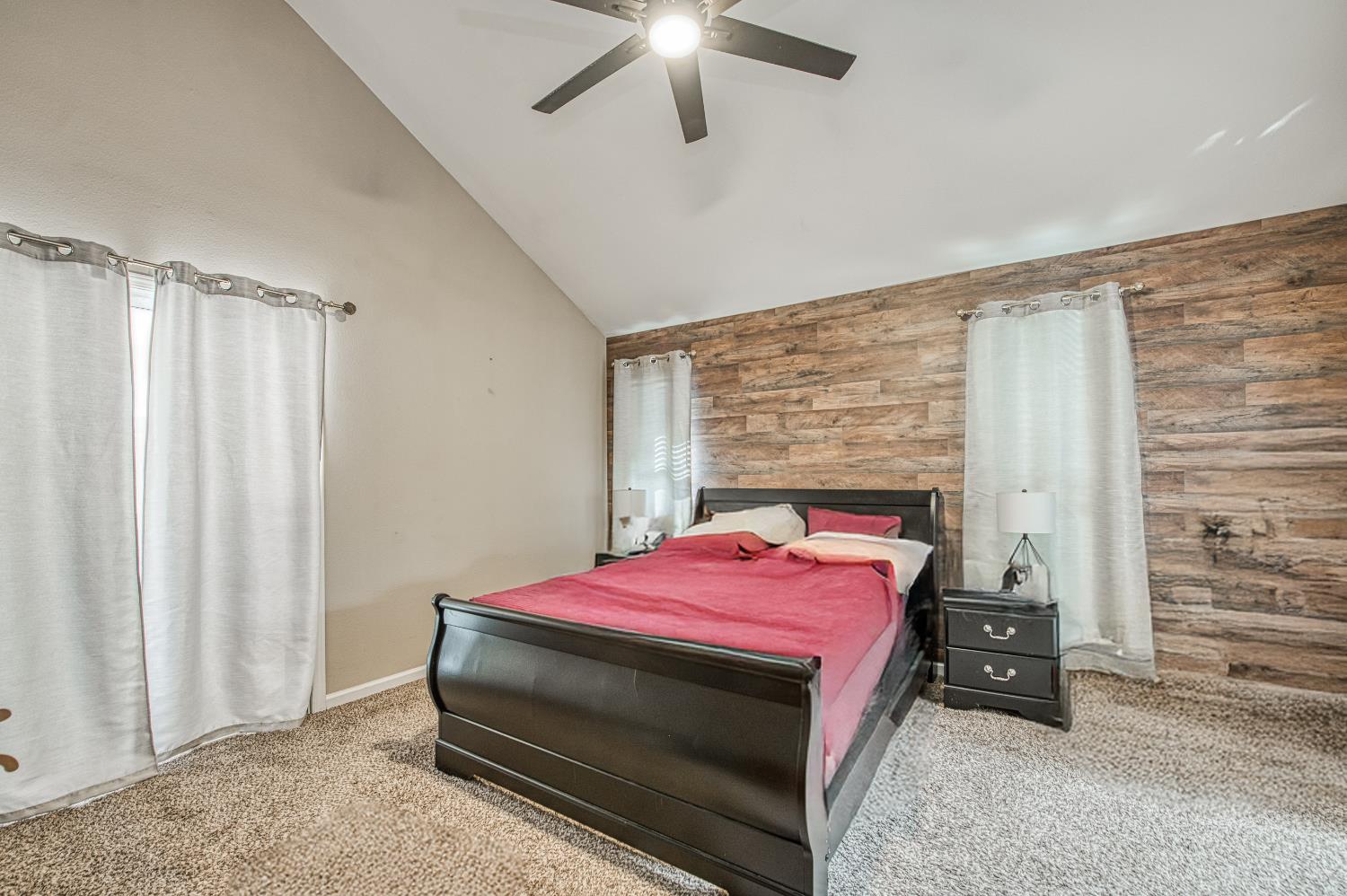 10373 N Baird Ave, Fresno, CA 93730