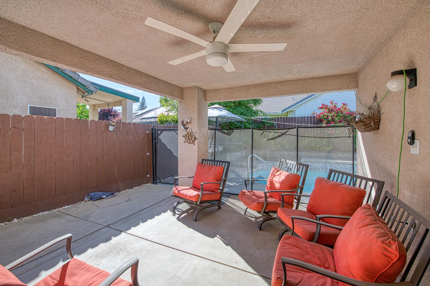 10373 N Baird Ave, Fresno, CA 93730