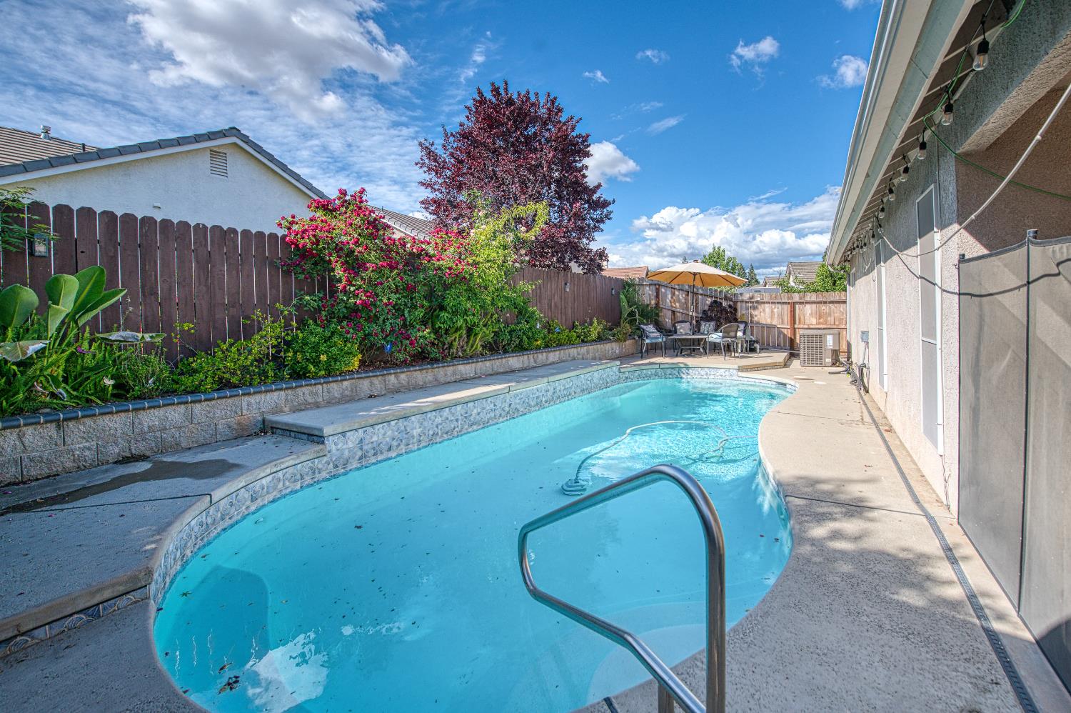 10373 N Baird Ave, Fresno, CA 93730