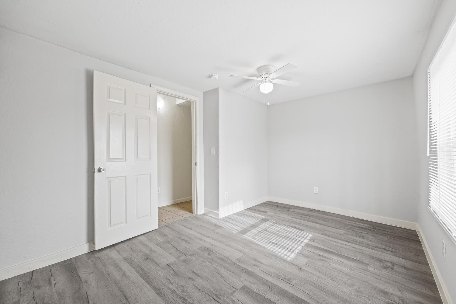 3323 E Tulare St, Fresno, CA 93702