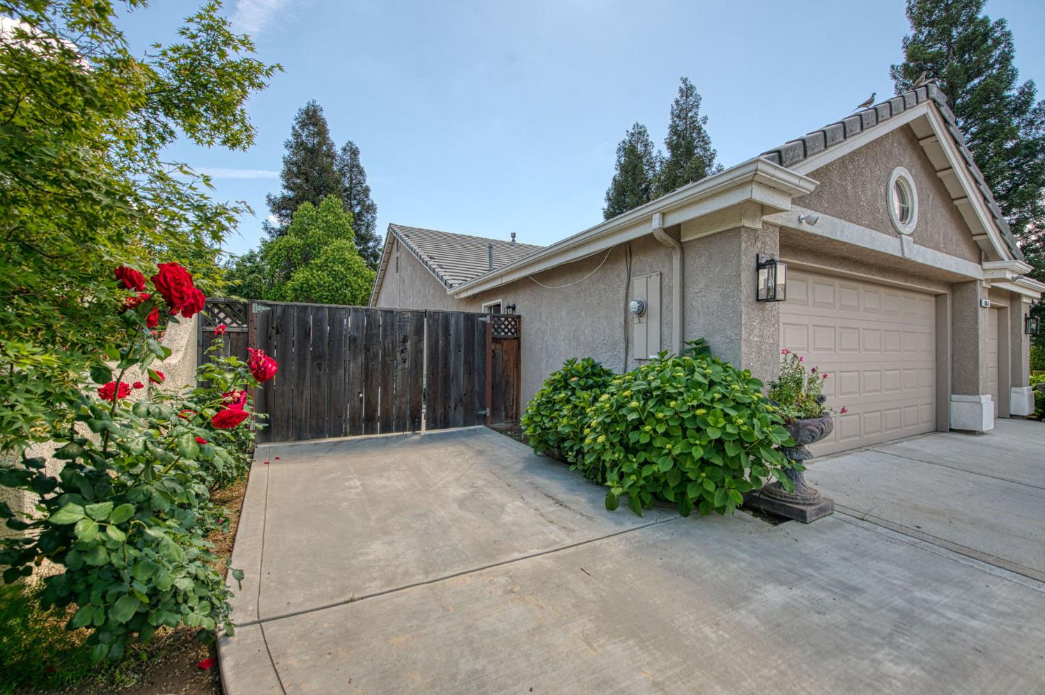 10621 N Pierpont Cir, Fresno, CA 93730