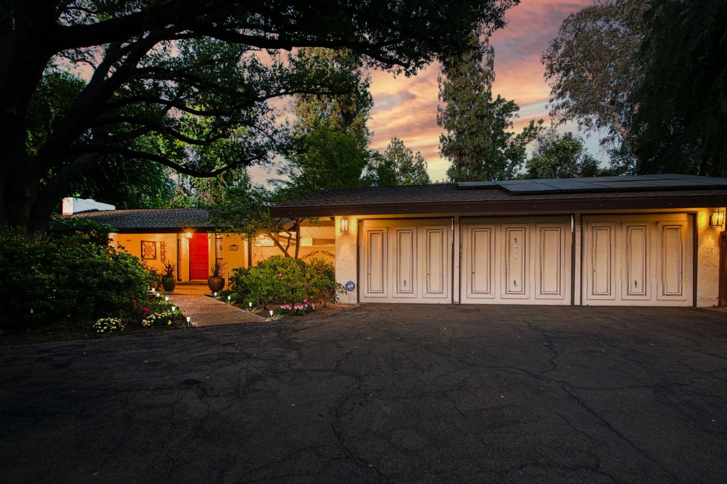 5453 N Brooks Ave, Fresno, CA 93711