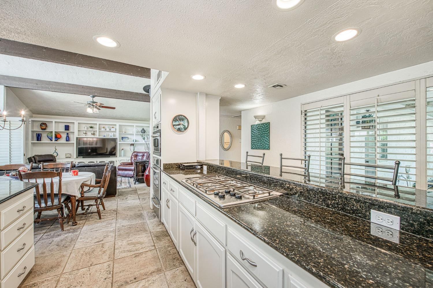 5453 N Brooks Ave, Fresno, CA 93711