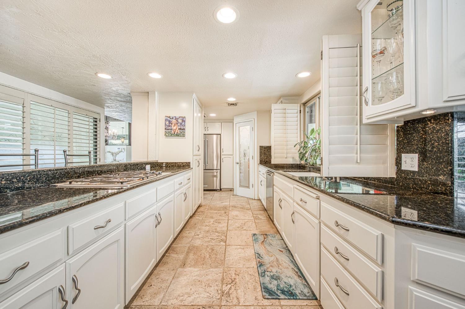 5453 N Brooks Ave, Fresno, CA 93711