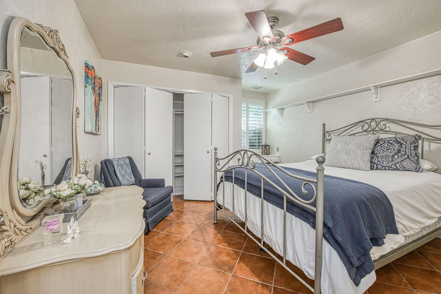5453 N Brooks Ave, Fresno, CA 93711