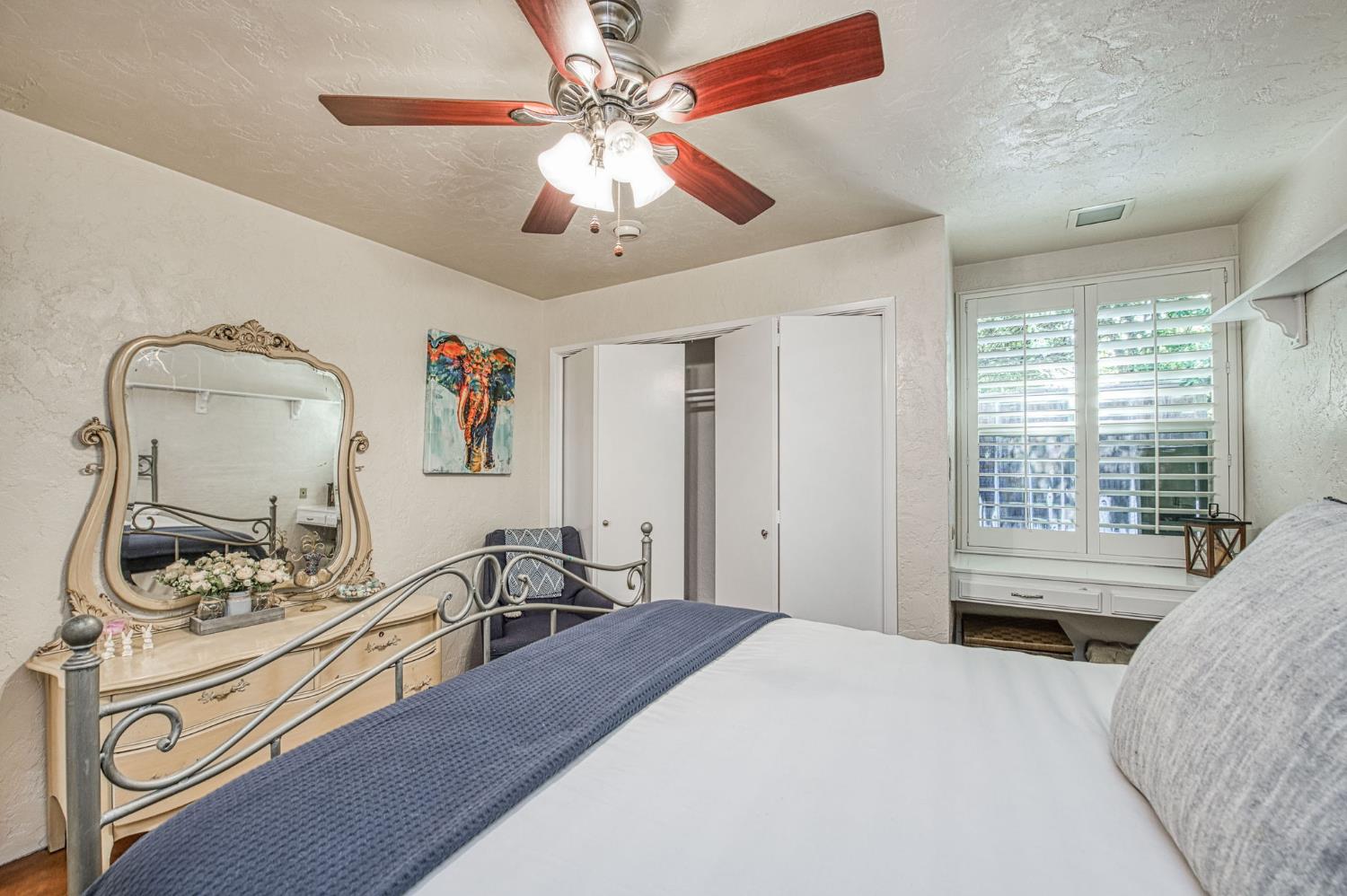 5453 N Brooks Ave, Fresno, CA 93711