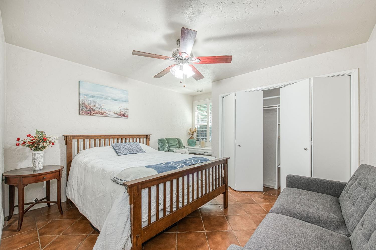 5453 N Brooks Ave, Fresno, CA 93711