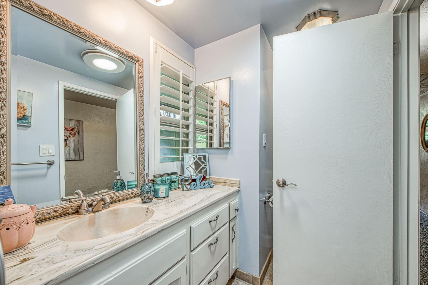 5453 N Brooks Ave, Fresno, CA 93711