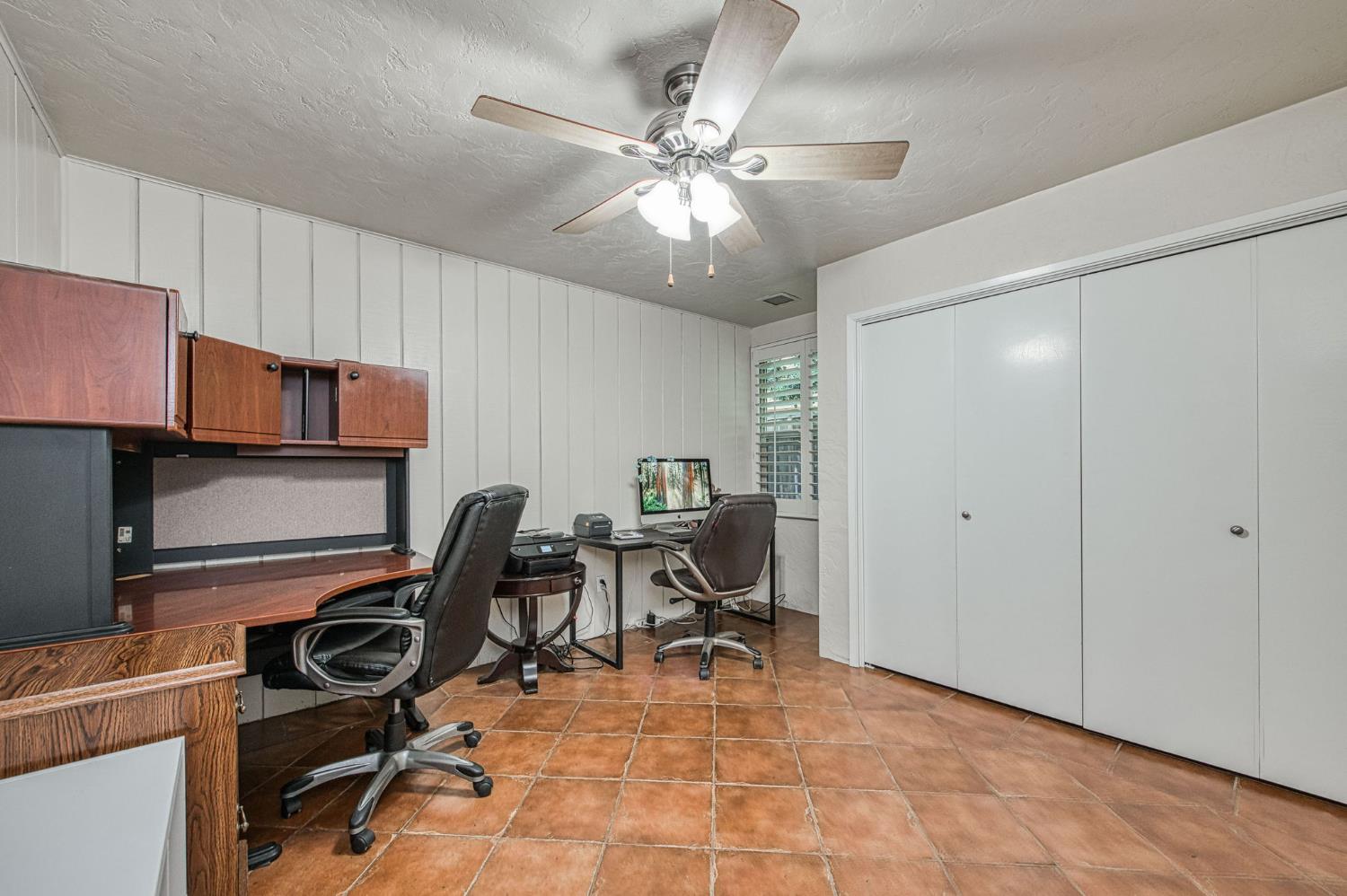 5453 N Brooks Ave, Fresno, CA 93711